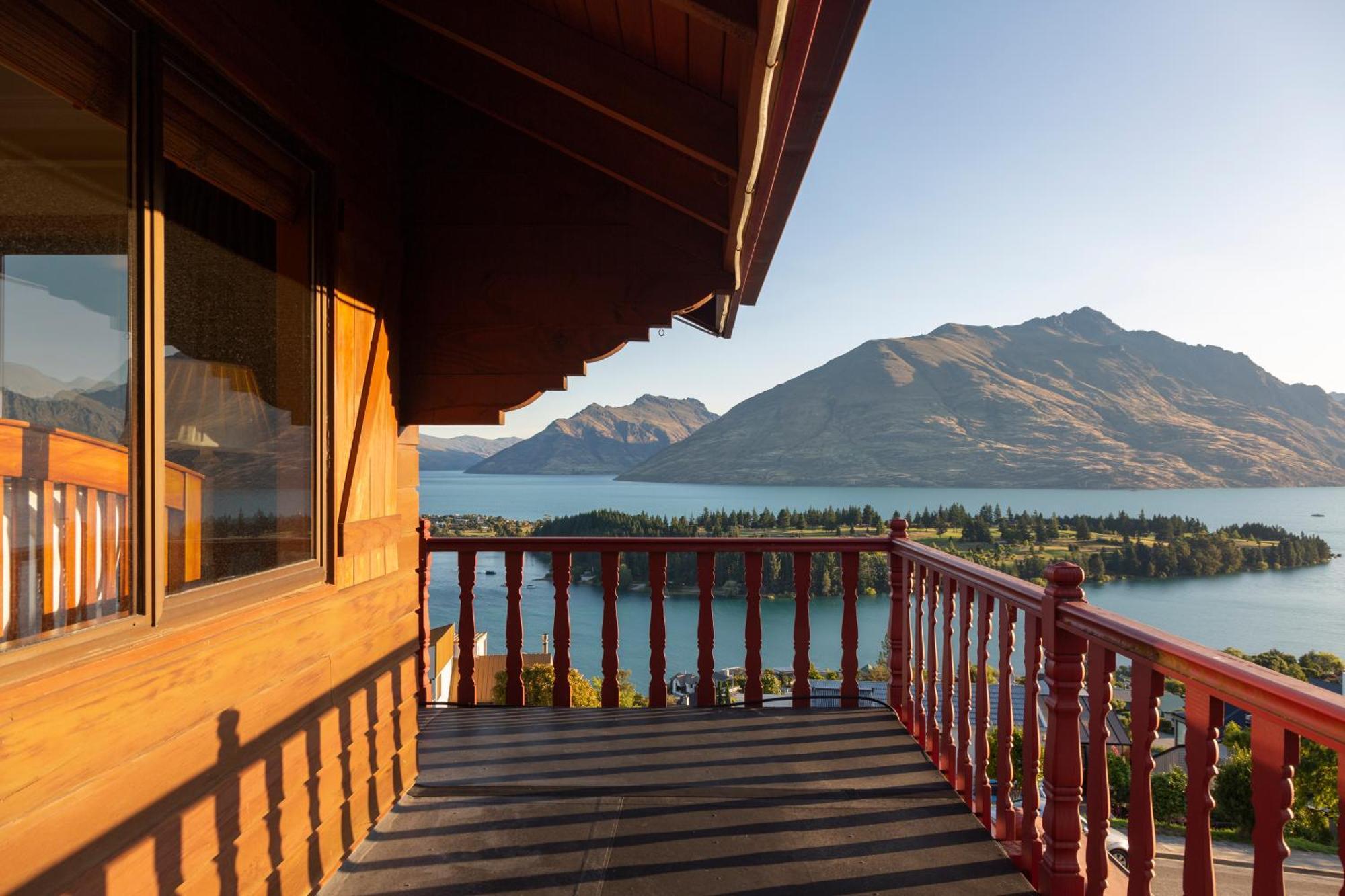 Matterhorn Lodge By Sotheby'S Luxury Rental Homes Queenstown Buitenkant foto